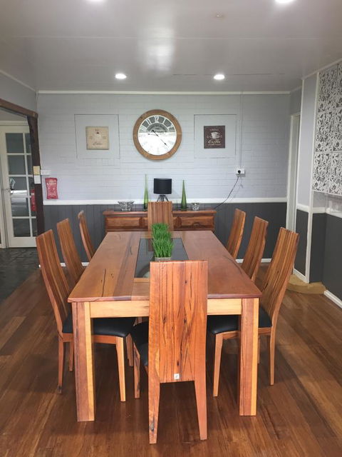 Malanda Manor Guesthouse - Mackay Tourism 14