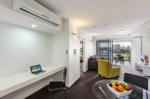 Code Apartments - Mackay Tourism 41