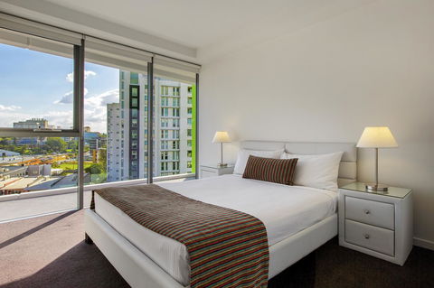 Code Apartments - Mackay Tourism 24