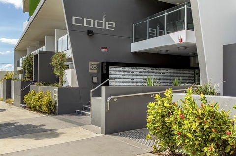 Code Apartments - Mackay Tourism 14