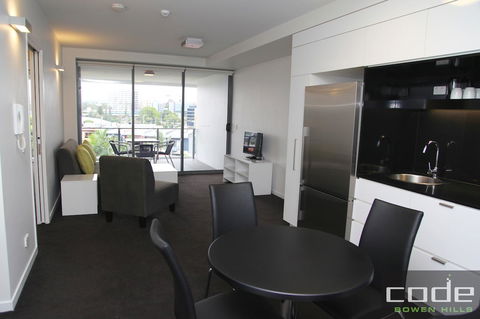Code Apartments - Mackay Tourism 35