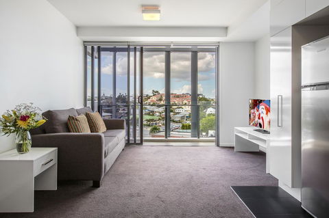 Code Apartments - Mackay Tourism 15