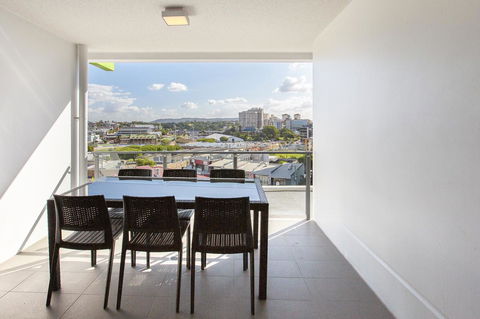 Code Apartments - Mackay Tourism 23