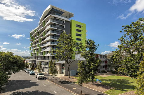 Code Apartments - Mackay Tourism 0