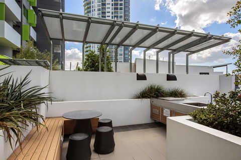 Code Apartments - Mackay Tourism 18
