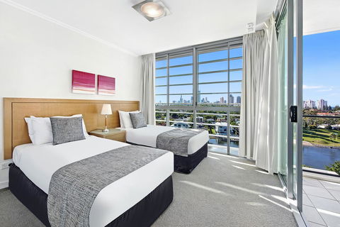 ULTIQA Freshwater Point Resort - Mackay Tourism 14