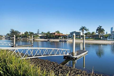 ULTIQA Freshwater Point Resort - Mackay Tourism 32
