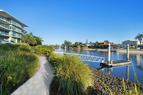 ULTIQA Freshwater Point Resort - Mackay Tourism 20