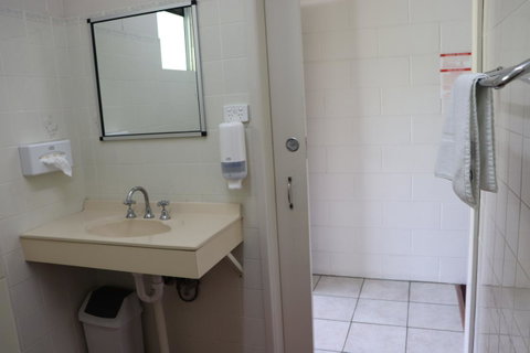 YAL Cairns - A Motel That Makes A Difference - Mackay Tourism 20