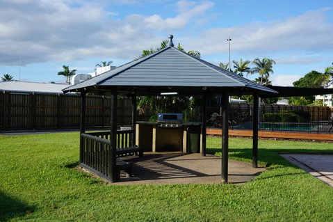 YAL Cairns - A Motel That Makes A Difference - Mackay Tourism 7