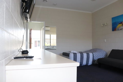 YAL Cairns - A Motel That Makes A Difference - Mackay Tourism 8