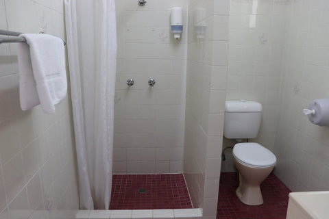 YAL Cairns - A Motel That Makes A Difference - Mackay Tourism 27