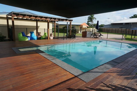 YAL Cairns - A Motel That Makes A Difference - Mackay Tourism 0