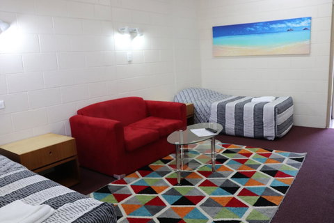 YAL Cairns - A Motel That Makes A Difference - Mackay Tourism 18
