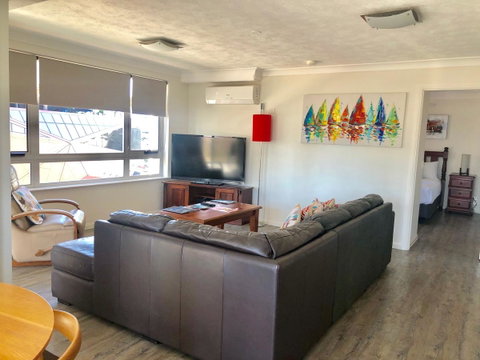 Wharf Boutique Apartments - Mackay Tourism 9