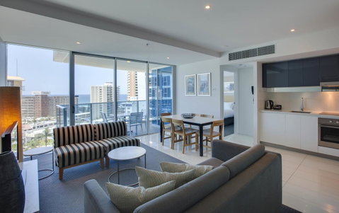 Hilton Surfers Paradise Residences - Mackay Tourism 4