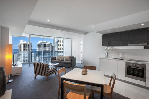 Hilton Surfers Paradise Residences - Mackay Tourism 35