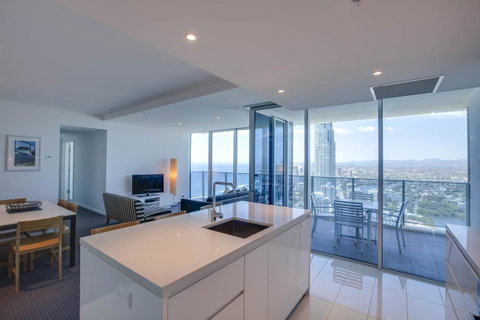 Hilton Surfers Paradise Residences - Mackay Tourism 2
