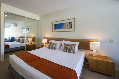 Blue On Blue Studio Room 1322 - Mackay Tourism 0