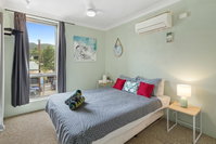 Location 2BR Town View Unit in Centre of Airlie.
