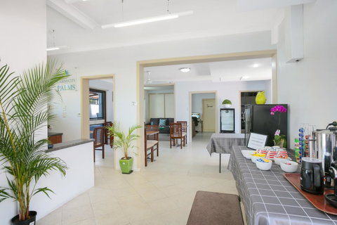 Cairns City Palms - Mackay Tourism 4