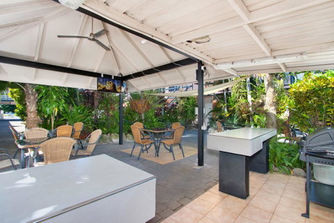 Cairns City Palms - Mackay Tourism 31