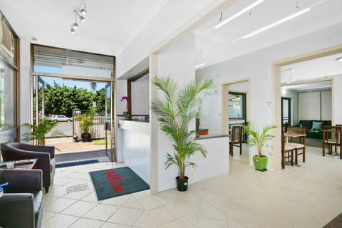 Cairns City Palms - Mackay Tourism 3
