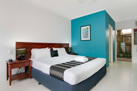 Cairns City Palms - Mackay Tourism 18