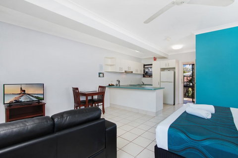 Cairns City Palms - Mackay Tourism 12