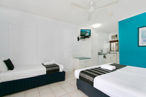 Cairns City Palms - Mackay Tourism 27