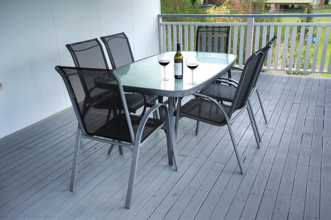 Apple Blossom Cottages - Mackay Tourism 14