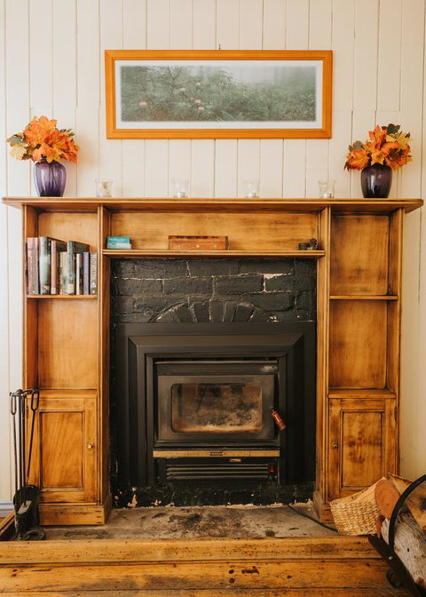 Apple Blossom Cottages - Mackay Tourism 5