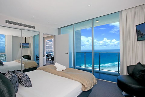 Number 1 H Residences - WiFi, Parking & More By Gold Coast Holidays - Mackay Tourism 8