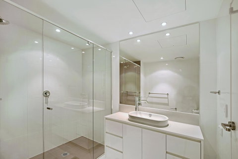 Number 1 H Residences - WiFi, Parking & More By Gold Coast Holidays - Mackay Tourism 12