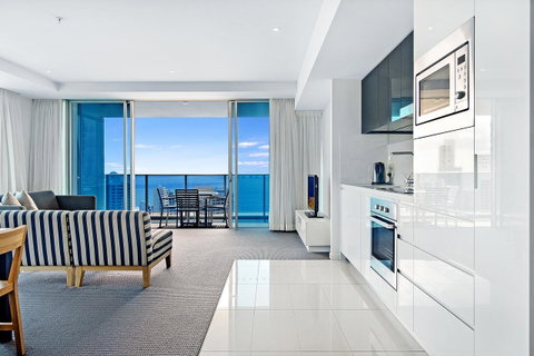 Number 1 H Residences - WiFi, Parking & More By Gold Coast Holidays - Mackay Tourism 37