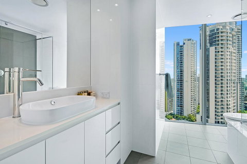 Number 1 H Residences - WiFi, Parking & More By Gold Coast Holidays - Mackay Tourism 29