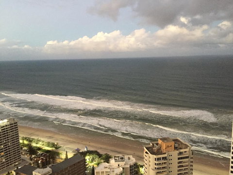 Number 1 H Residences - WiFi, Parking & More By Gold Coast Holidays - Mackay Tourism 24
