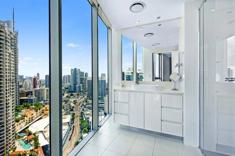 Number 1 H Residences - WiFi, Parking & More By Gold Coast Holidays - Mackay Tourism 31