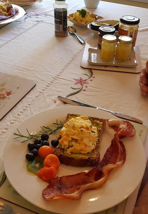 Manitzky Magic -B&B Home With Heart - Mackay Tourism 12