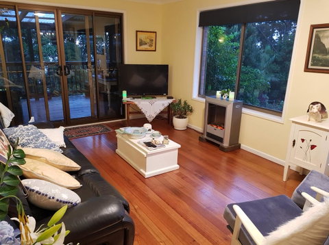 Manitzky Magic -B&B Home With Heart - Mackay Tourism 17