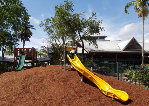 Cairns Colonial Club Resort - Mackay Tourism 9