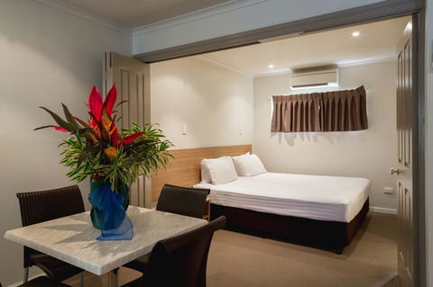 Cairns Colonial Club Resort - Mackay Tourism 27