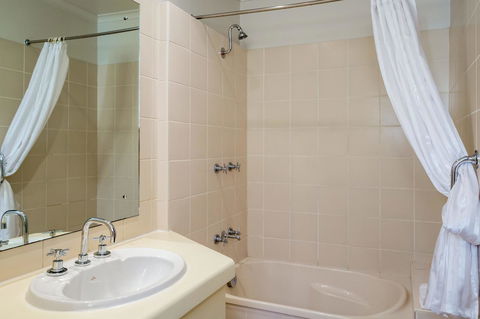 Cairns Colonial Club Resort - Mackay Tourism 31