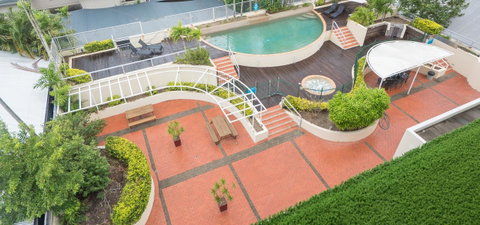 Sunshine Tower Hotel - Mackay Tourism 22
