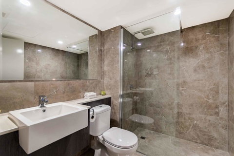 Sunshine Tower Hotel - Mackay Tourism 23