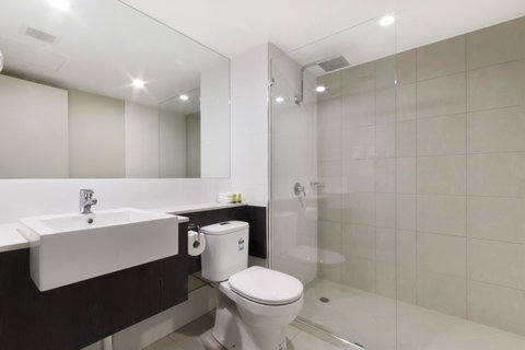 Sunshine Tower Hotel - Mackay Tourism 16