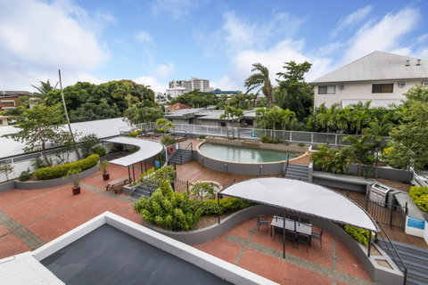 Sunshine Tower Hotel - Mackay Tourism 17