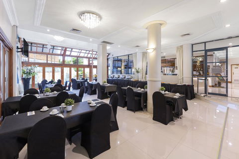 Hotel Diana - Mackay Tourism 8