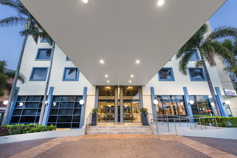 Hotel Diana - Mackay Tourism 1