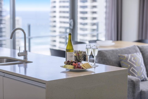 Wyndham Resort Surfers Paradise - Mackay Tourism 0